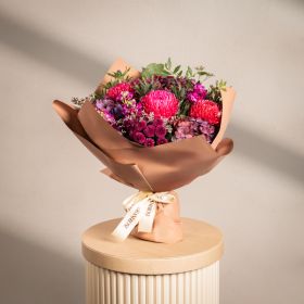 Blushing Gaze Bouquet