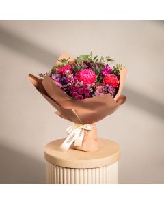 Blushing Gaze Bouquet