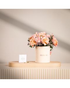 Verge of Peach Floral Arrangement with Caroline Svedbom Jewelry Set – Majestic Green