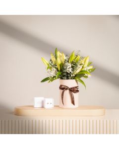 Waiting Wonder Floral Arrangement with Caroline Svedbom Classic Stud Earrings – Vintage Rose